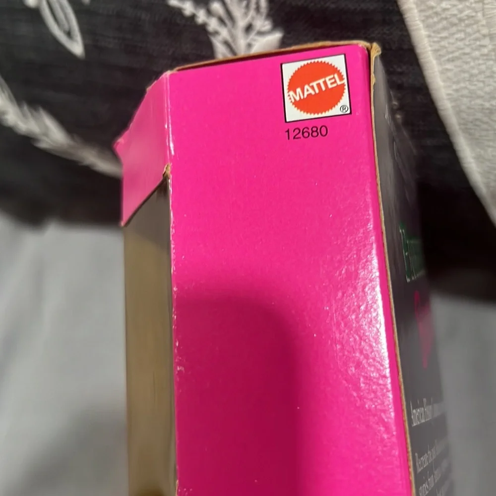 Mattel 1994 Especial Edition PIONEER Barbie . The American Stories Collection